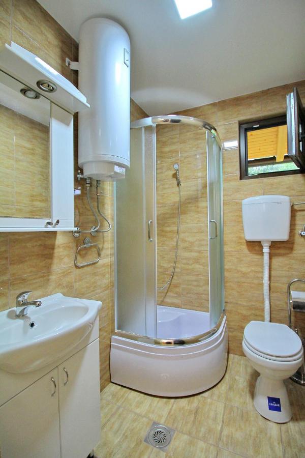 Tara Lake Apartments Jevtici Екстериор снимка