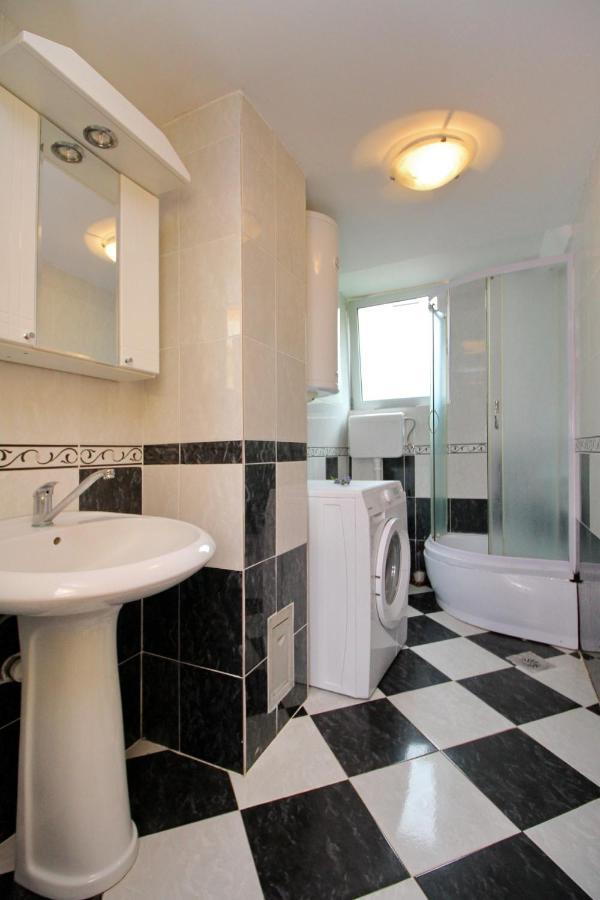 Tara Lake Apartments Jevtici Екстериор снимка